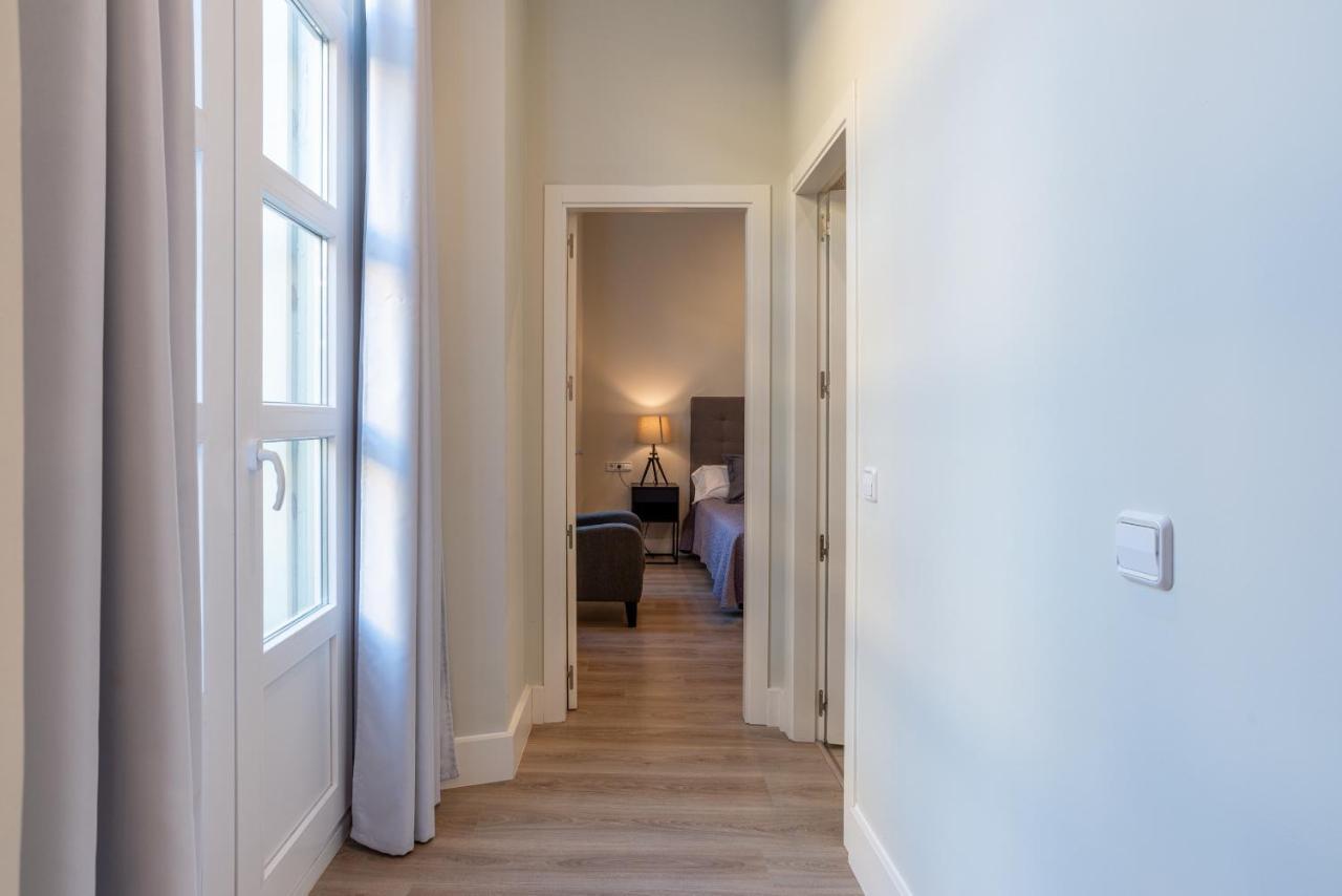 Urbe10 Angel Suites 1 Bedroom Apartment 3C Малага Экстерьер фото
